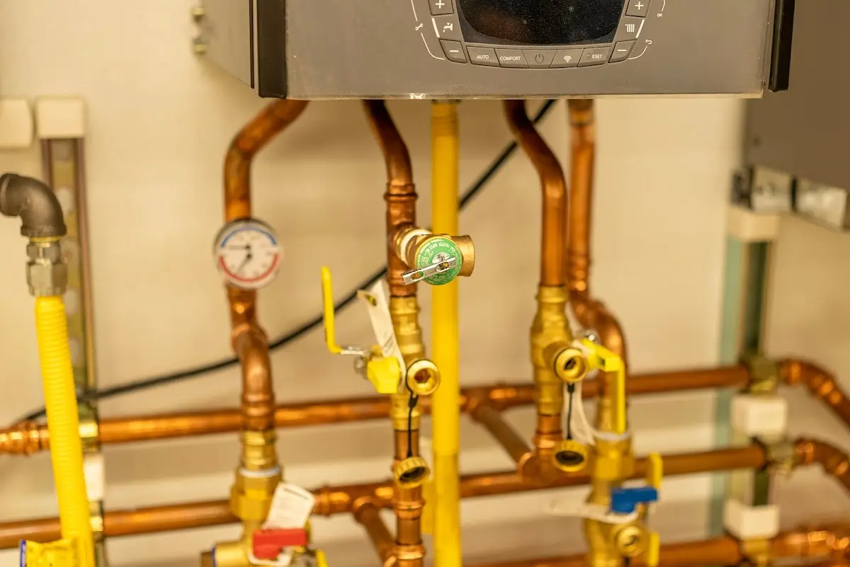 Licensed technician providing Sewer Cleanout for a homeowner in Glenville